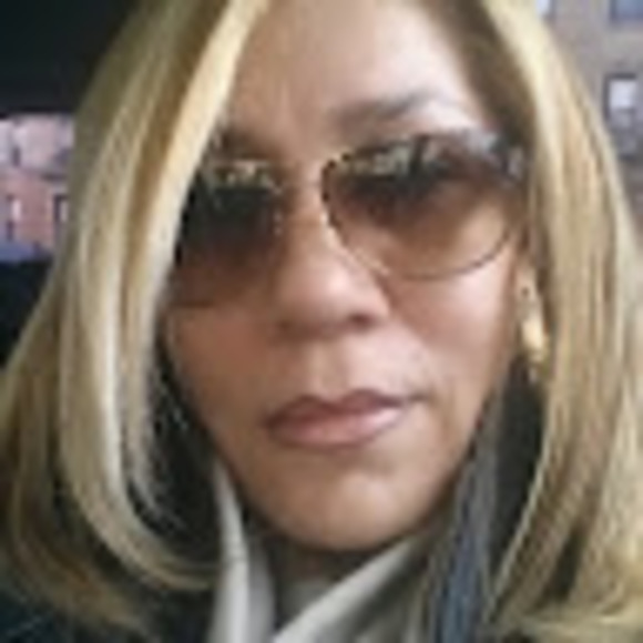 Meet your Posher, Vivian - Picture 1 of 1